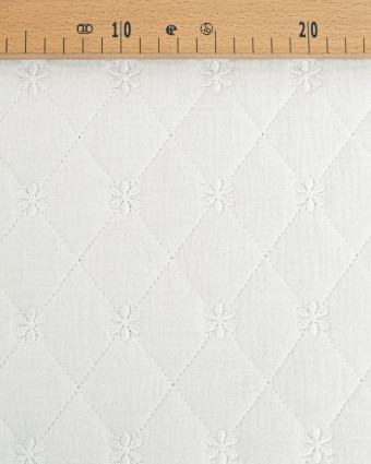 Tissu Double Gaze Matelassé Broderie Fleurs Blanc - Mercerine