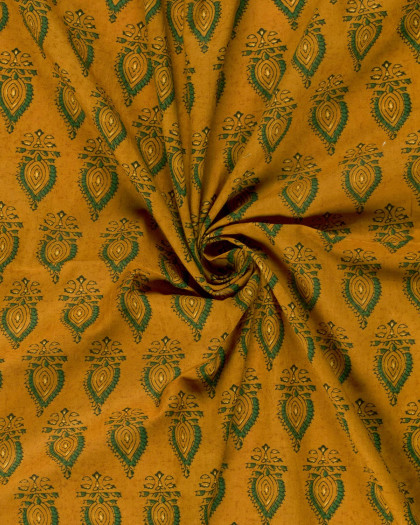 Voile de Coton Esprit Indien Ocre Motif Ethnique Vert - Mercerine