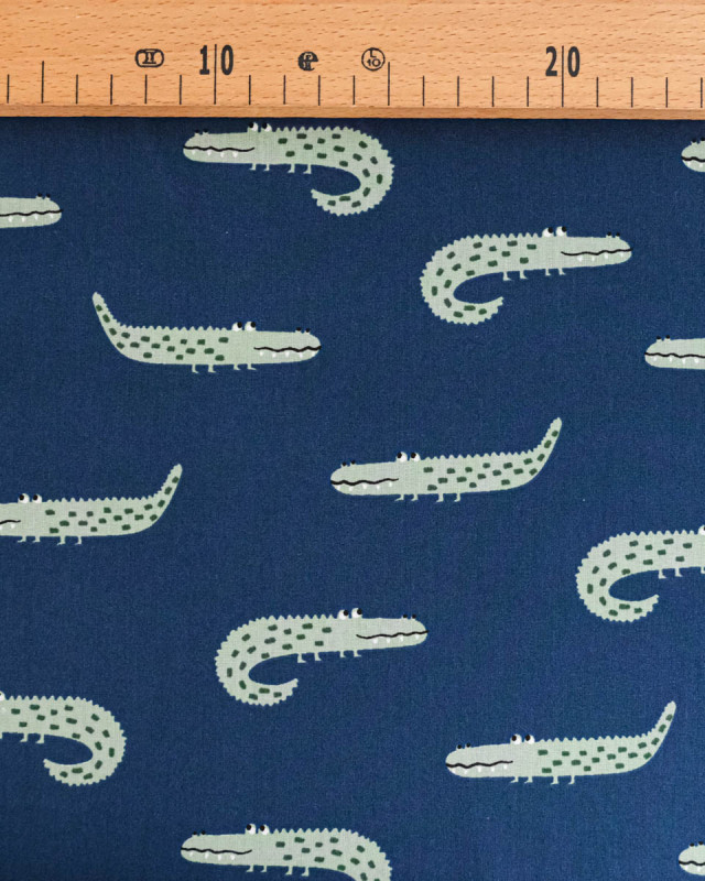 Popeline de Coton Bleu Motif Petit Crocodile - Mercerine