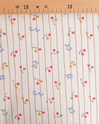 Tissu Coton Motif Bottes et Cerises Fond Ecru - Mercerine