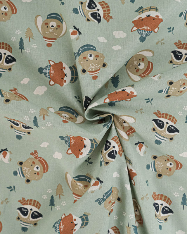 Tissu Coton Motif Animaux en Hiver Fond Vert - Mercerine