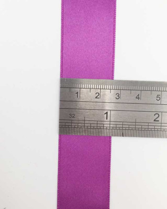 Coupon - Ruban satin violet amarena