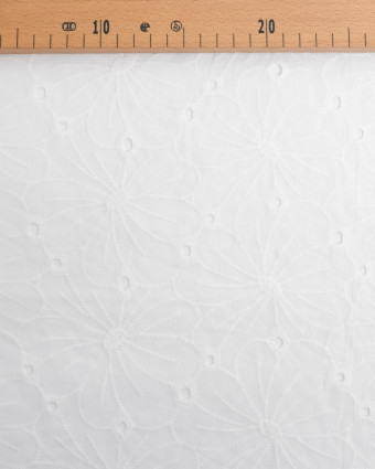 Broderie Anglaise Daisy Fields - Mercerine