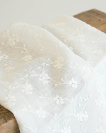 Broderie Anglaise Morning Dew - Mercerine