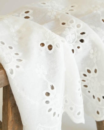 Broderie Anglaise Heritage Lace - Mercerine