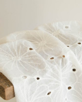 Broderie Anglaise Daisy Fields