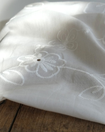Broderie Anglaise Fleurie - Mercerine