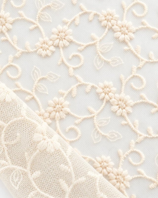 Dentelle sur tulle fleurie écrue au mètre - Mercerine