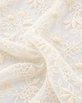 Dentelle sur Tulle Écru Brodé Fleuri au Mètre