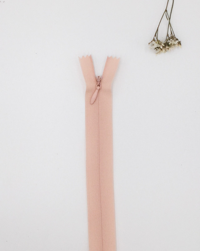 Fermeture invisible beige rosé