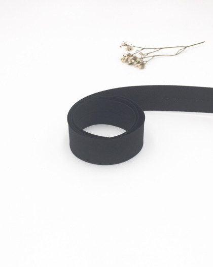 Biais Noir – Finition Couture et Mercerie | Mercerine