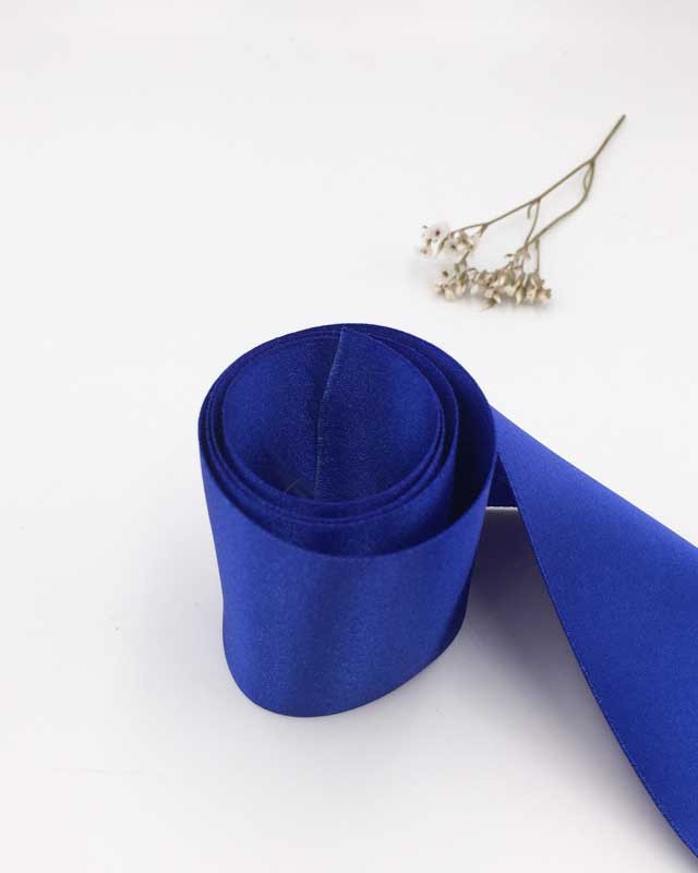Ruban satin bleu roi