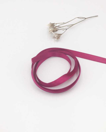 Ruban satin violet tulipe