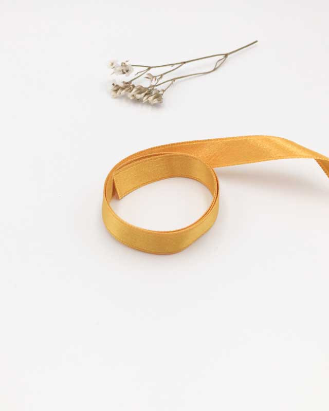 Ruban satin jaune moutarde