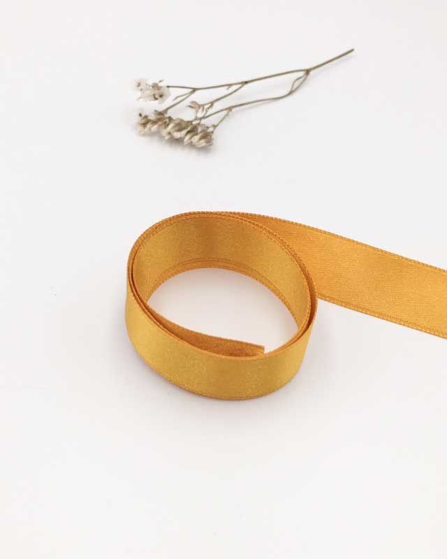 Ruban satin jaune moutarde