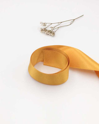 Ruban satin jaune moutarde
