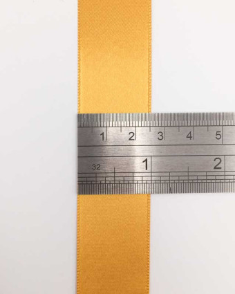 Ruban satin jaune moutarde