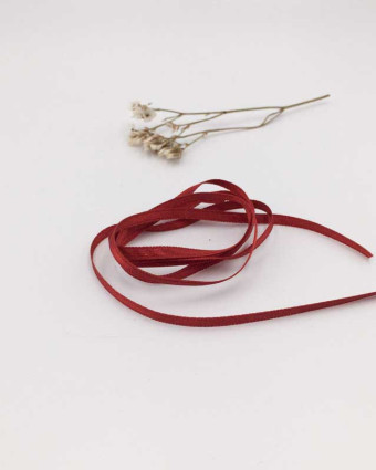 Ruban satin rouge ganache