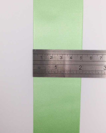 Ruban satin vert amande