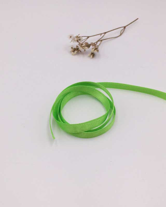 Ruban satin vert authentique
