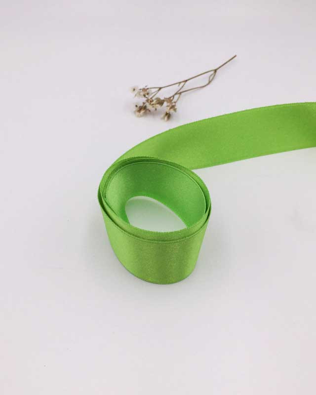 Ruban satin vert authentique
