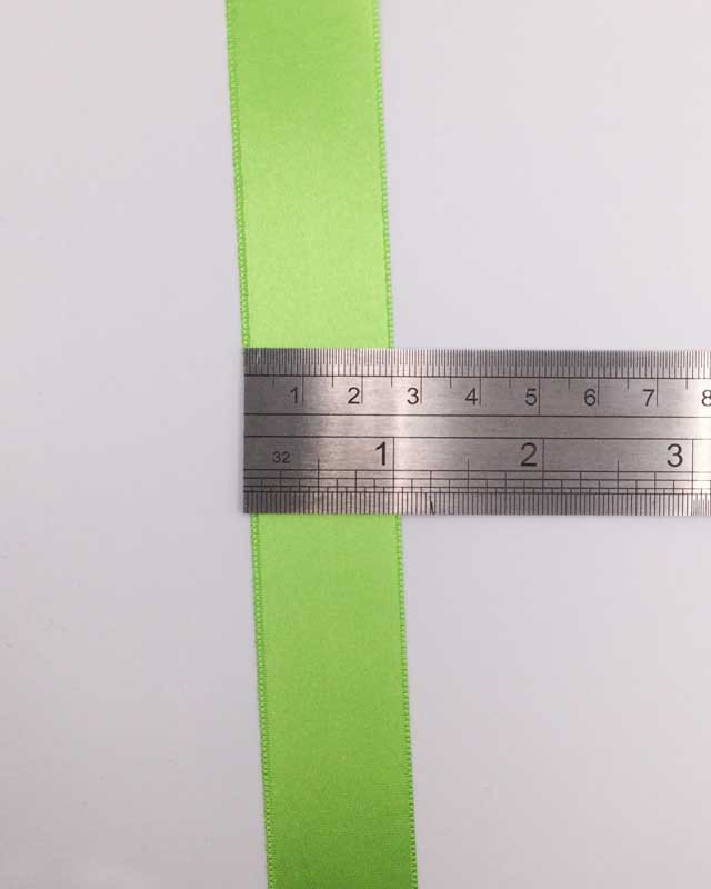 Ruban satin vert authentique