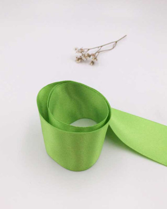 Ruban satin vert authentique