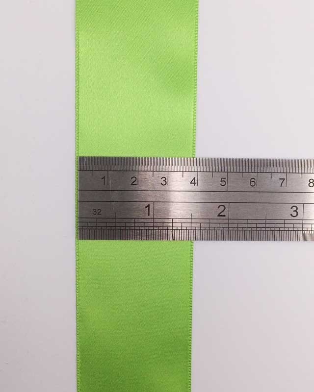Ruban satin vert authentique