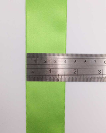 Ruban satin vert authentique