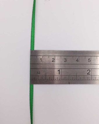 Ruban satin vert profond