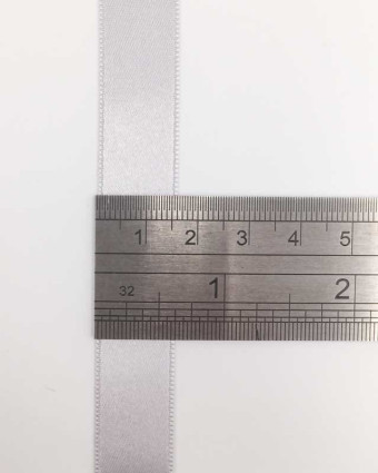 Ruban satin  gris perlé