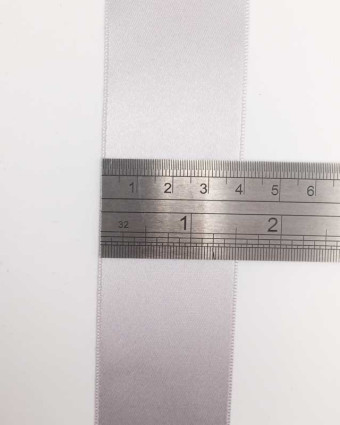 Ruban satin  gris perlé