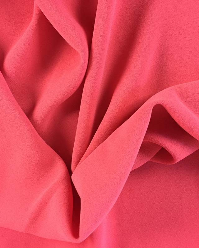 Crêpe polyester rouge baie Clara au mètre - Mercerine