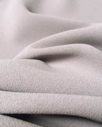 Tissu crêpe gris Clara au mètre pour couture - Mercerine