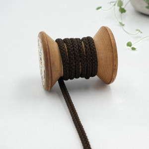 cordon-tricote-au-metre-cordon-rond-au-metre-lacet-au-metre-031-marron-fonce 