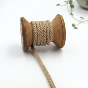 cordon-tricote-au-metre-cordon-rond-au-metre-lacet-au-metre-040-beige-fonce 