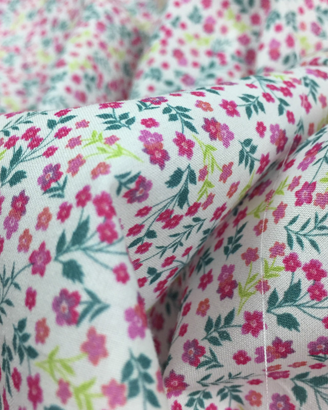 Popeline De Coton fine Mila fleurs x10cm 