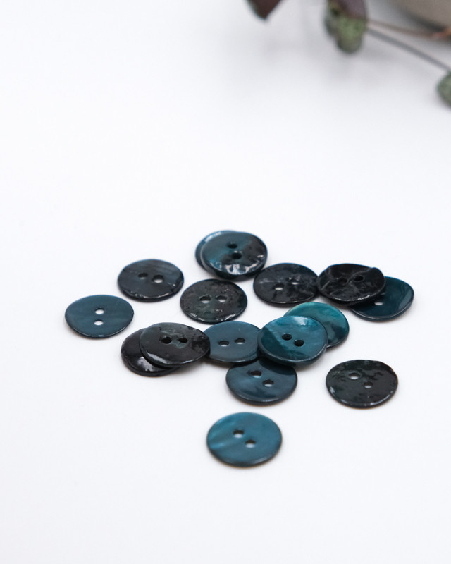 Lot De 25 Boutons En Nacre Bleue - 1 Trou - Neuf - Pour Couture Et Création De Bijoux