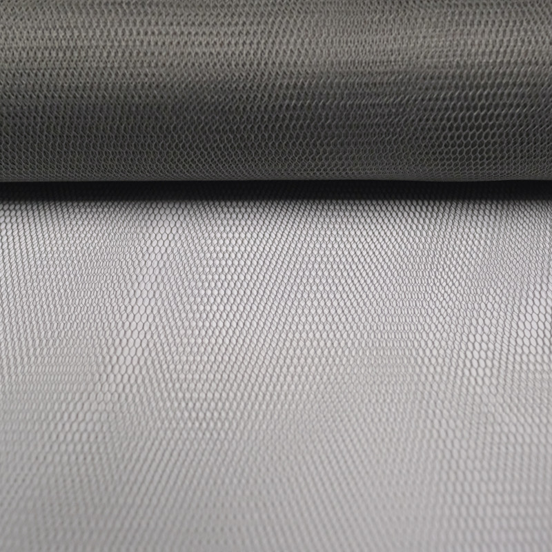 Tulle gris anthracite rigide largeur 150cm - 10cm - Mercerine