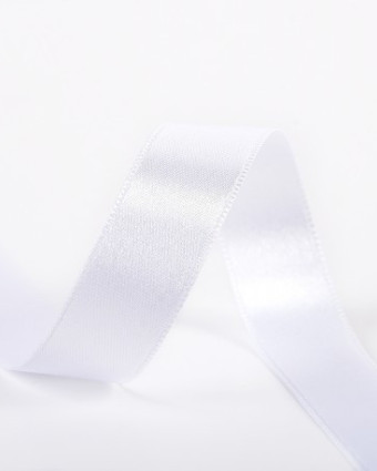Ruban satin blanc