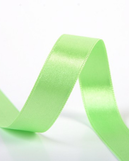 Ruban satin vert amande