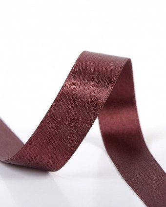 Ruban satin rouge amarante