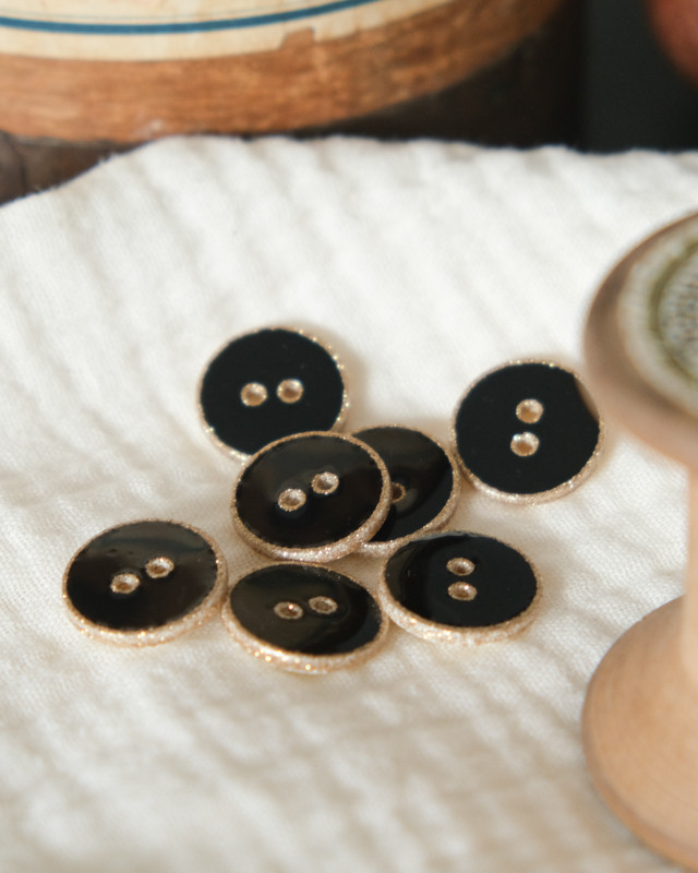 Mercerie en ligne : bouton noir et doré 18mm -  Mercerine
