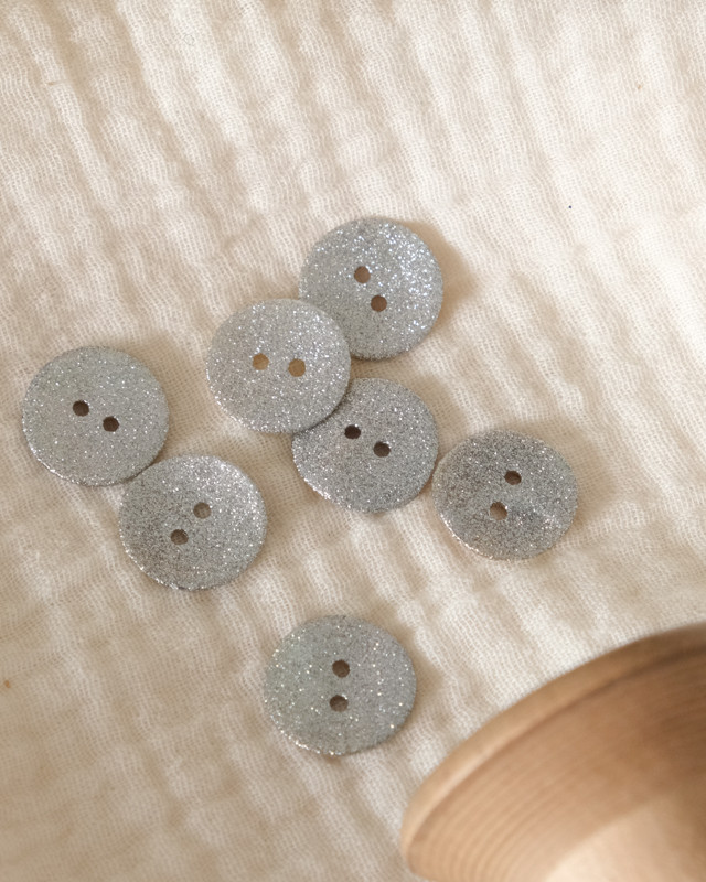 Mercerie en ligne : bouton argent pailleté 18mm -  Mercerine